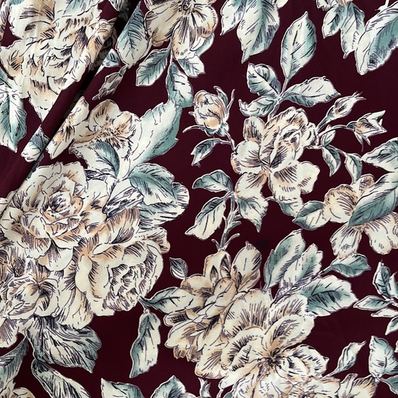 Floral Backless Maxi Dress - Picture 6 of 6